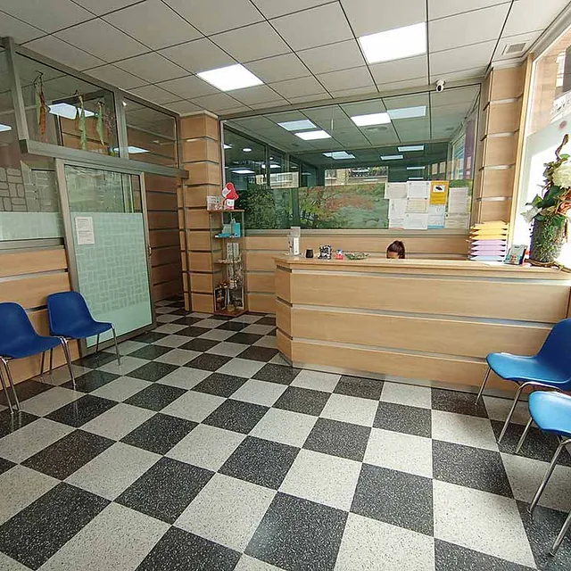 Clínica Dental Maestre recepción 